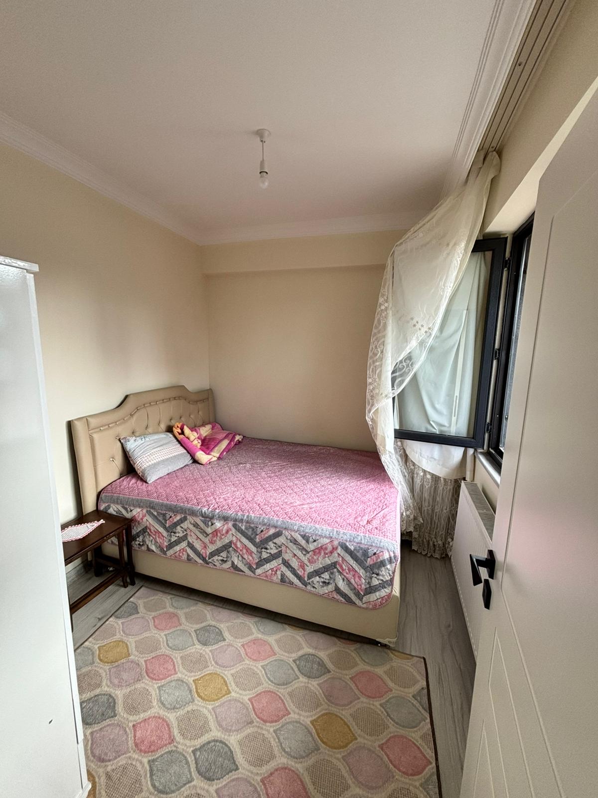 Merkezde kiralık 1+1 eşyelı apart