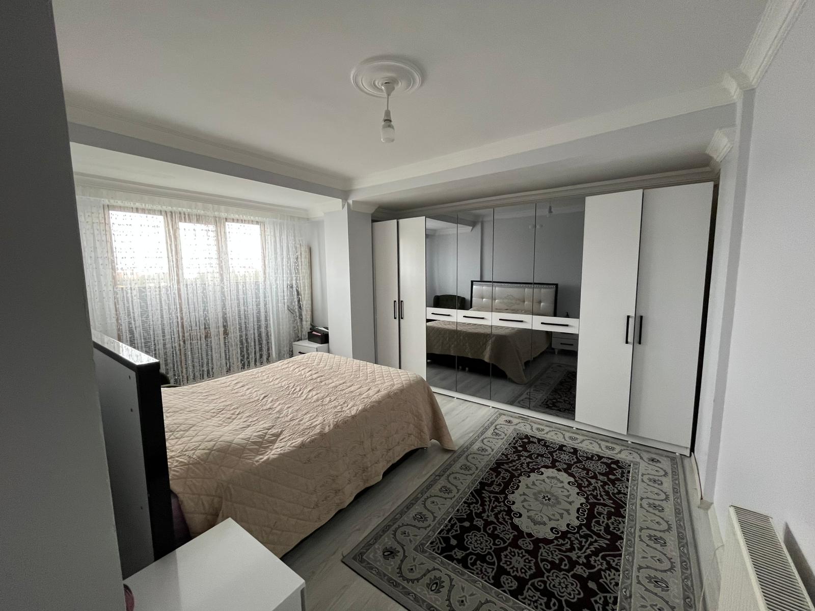 Üniversite yanı satılık daire